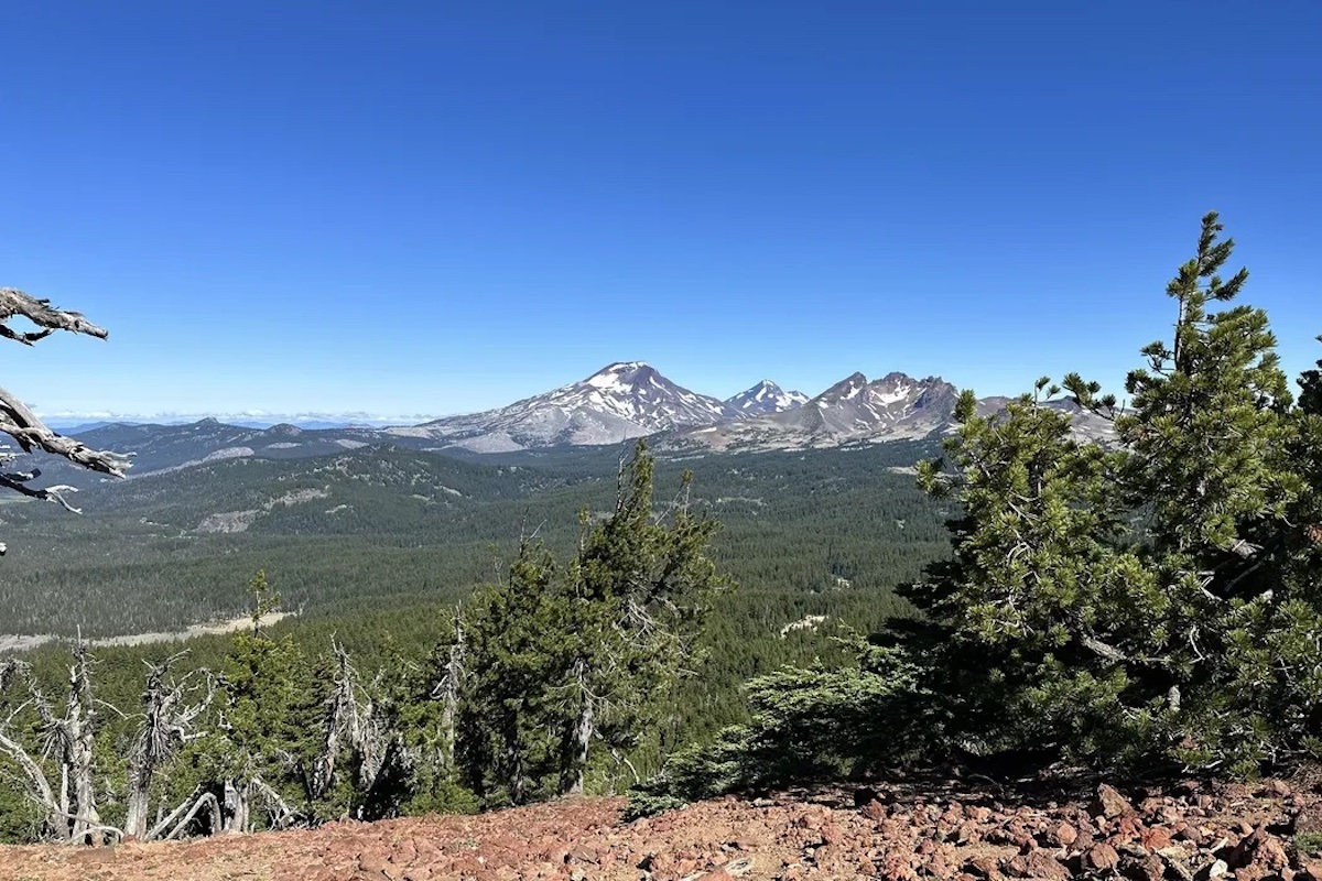 5 Best Central Oregon Day Trips for the Adventurous Hiker - Caldera ...